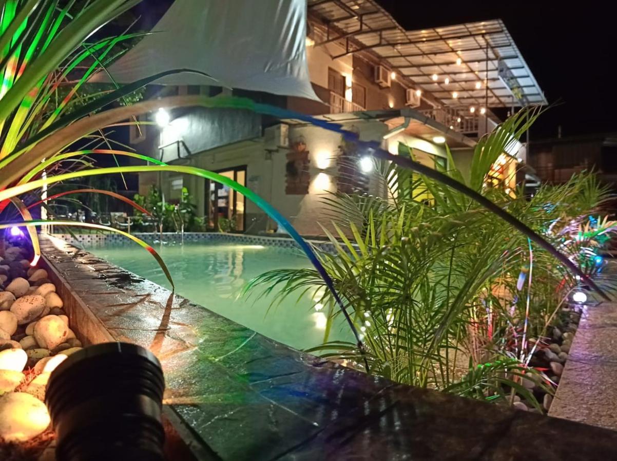 Tc Theme Park Guest House Kuantan Exterior photo